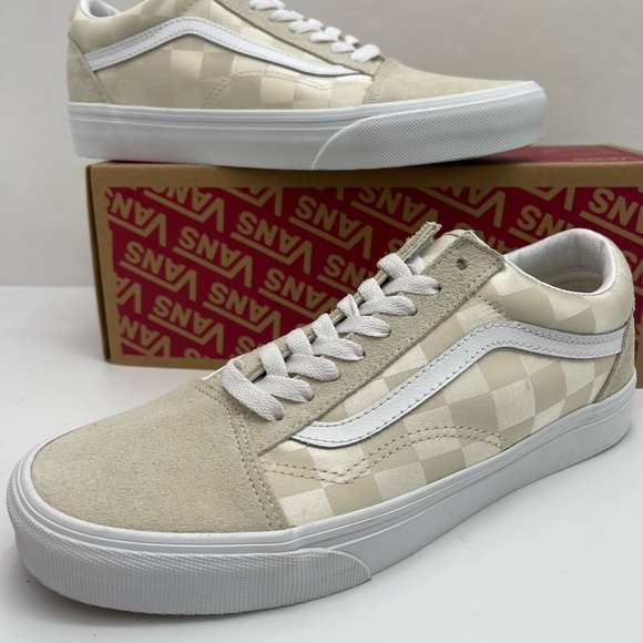 Vans Men’s Old Skool
Satin Checkerboard Turtle Sneakers 
VN000D5NDJR - Picture 15 of 16